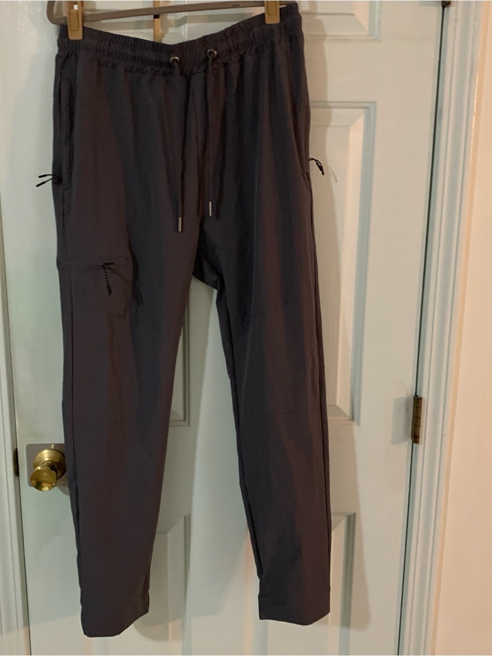 Aeropostale Men's Gray Pants with Drawstring Waist.